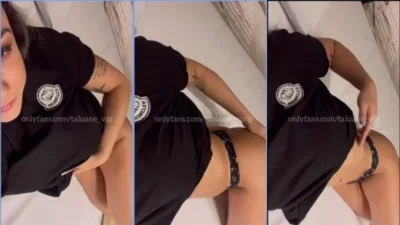 Snuane in sensual video showing the tail