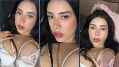 Miaarredooo very hot running a hand in the beautiful breasts