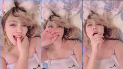 Porn blonde yorsuccubusuwu licking horny